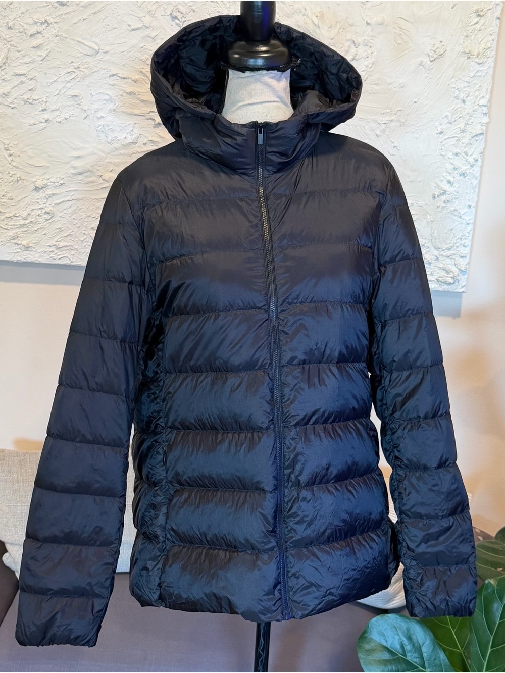 Uniqlo Ultra Light Down Hooded Parka Black Puffer Coat Winter Outdoor Sz XL